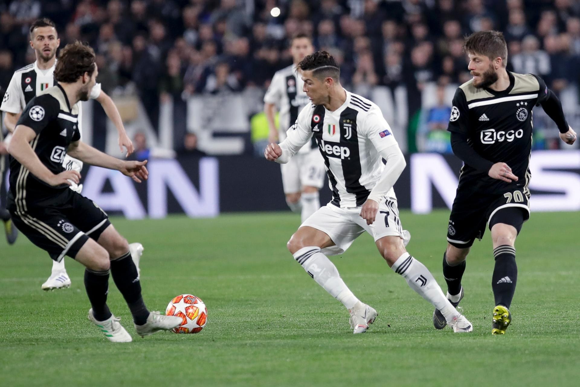 Ronaldo am Ball gegen Ajax.