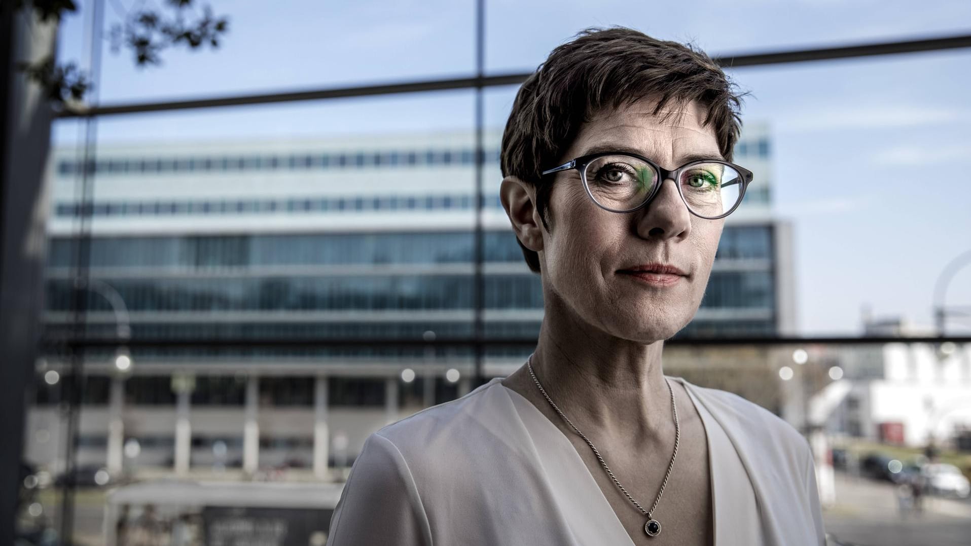 Annegret Kramp-Karrenbauer: Die CDU-Chefin sprach sich dafür aus, künftig auch Priesterinnen in der katholischen Kirche zuzulassen.