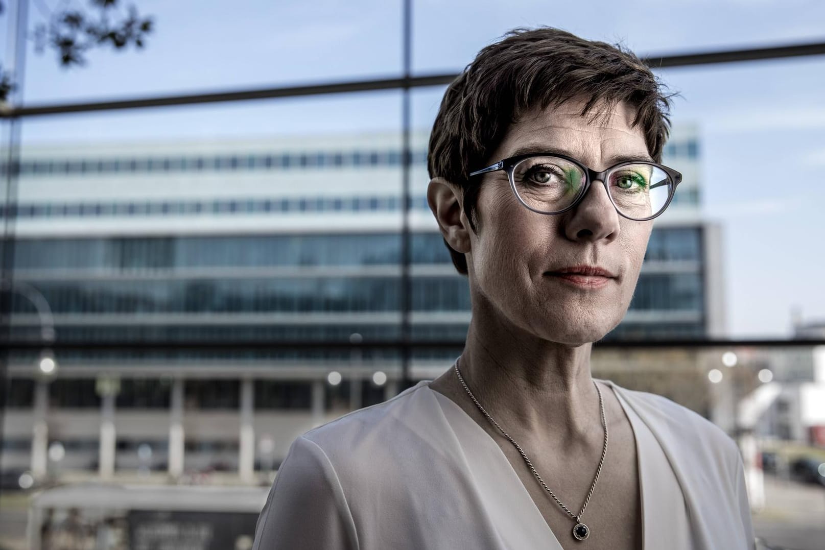 Annegret Kramp-Karrenbauer: Die CDU-Chefin sprach sich dafür aus, künftig auch Priesterinnen in der katholischen Kirche zuzulassen.