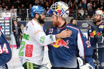 Scott Valentine (l.) und Danny aus den Birken: München setzte sich im DEL-Halbfinale knapp gegen Augsburg durch.