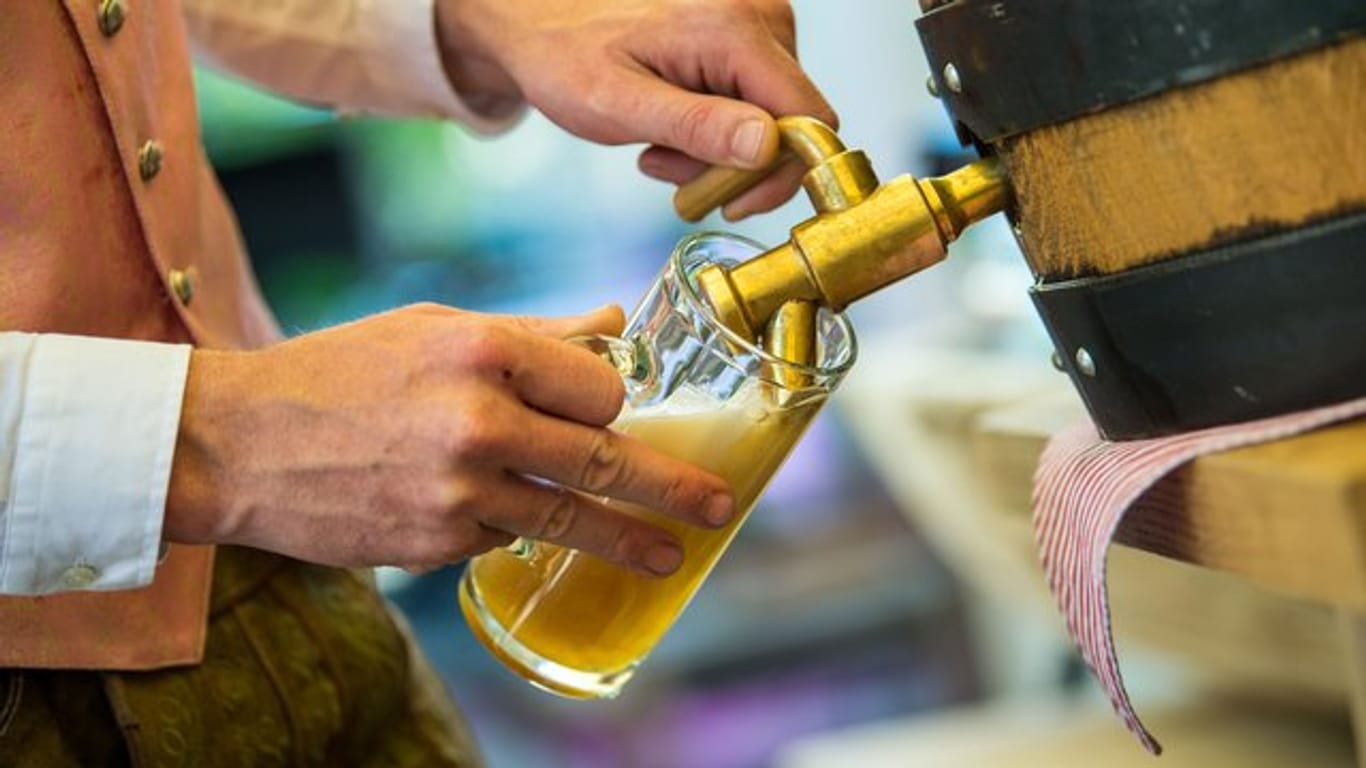 2017 tranken die Bundesbürger pro Kopf der rund 131 Liter Alkoholika.