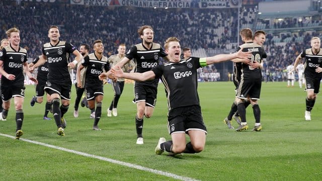 Ajax Amsterdam begeistert weiter in der Champions League.