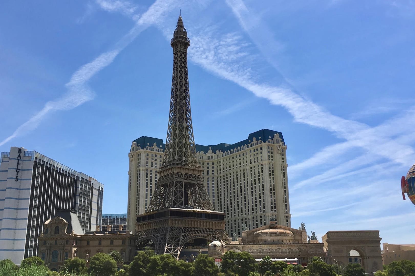 Eiffelturm in Las Vegas: In der Glücksspielstadt steht eine Kopie des Pariser Wahrzeichens.