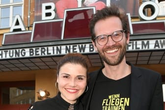 Katharina Wackernagel und ihr Bruder Jonas Grosch bei der Premiere von "Wenn Fliegen träumen" in Berlin.