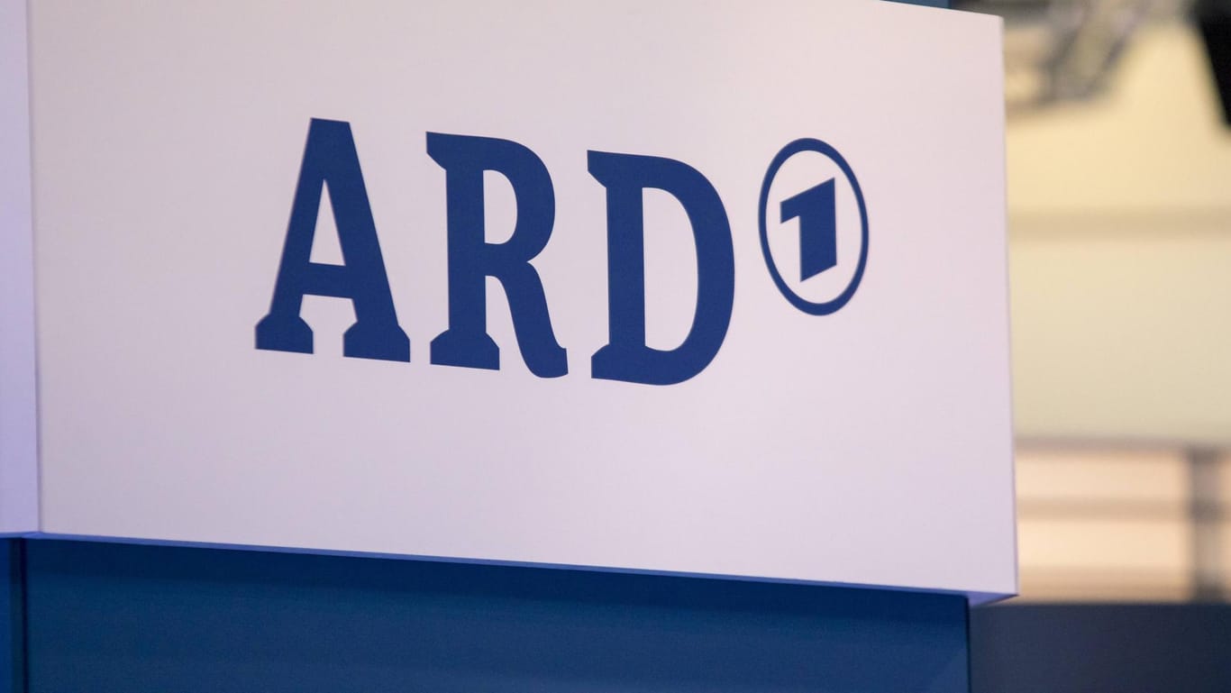 Logo der ARD (Symbolbild): Die Entscheidung über einen öffentlich-rechtlichen Nachrichtenkanal trifft aus Sicht der ARD nicht der öffentlich-rechtlichen Sender.