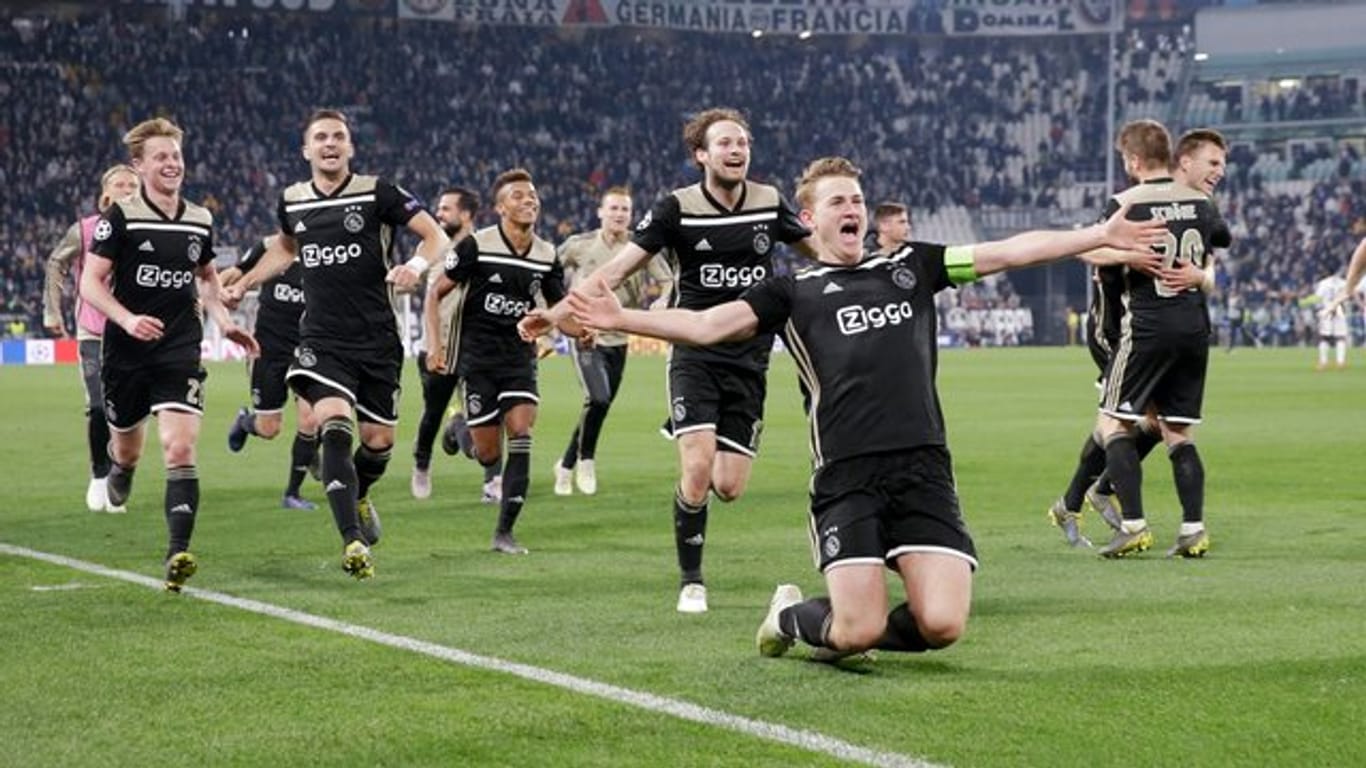 Durch den Erfolg von Ajax Amsterdam verschob die niederländische Liga einen Spieltag.