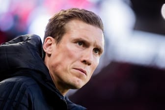 Trainer Hannes Wolf ist im Aufstiegsrennen mit dem HSV gefordert.