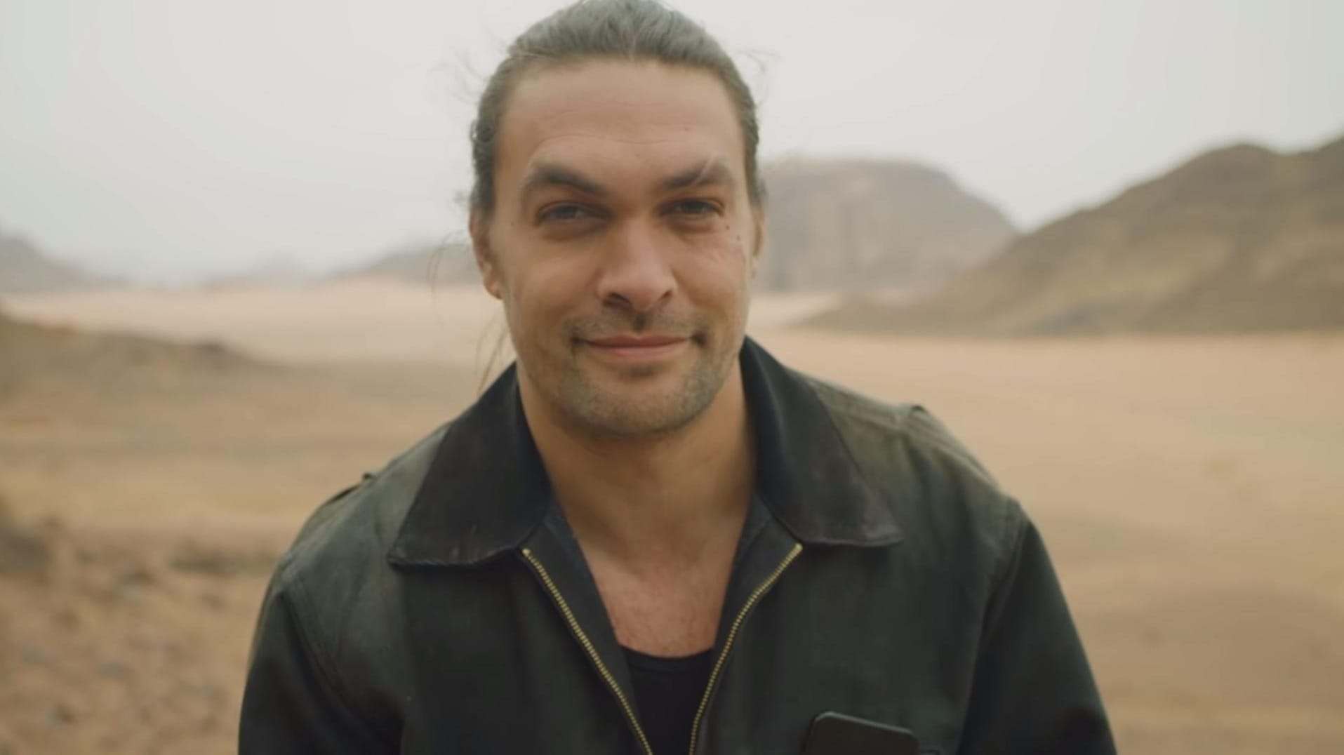 Und so sieht Jason Momoa ohne Bart aus.