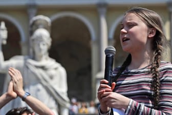 Greta Thunberg trat am Karfreitag bei den "Fridays for Future"-Protesten in Rom auf.