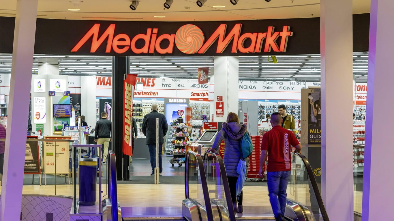 Media Markt: Der Handelskette setzt unter anderem der Wettbewerb mit Onlinehändlern wie Amazon zu.
