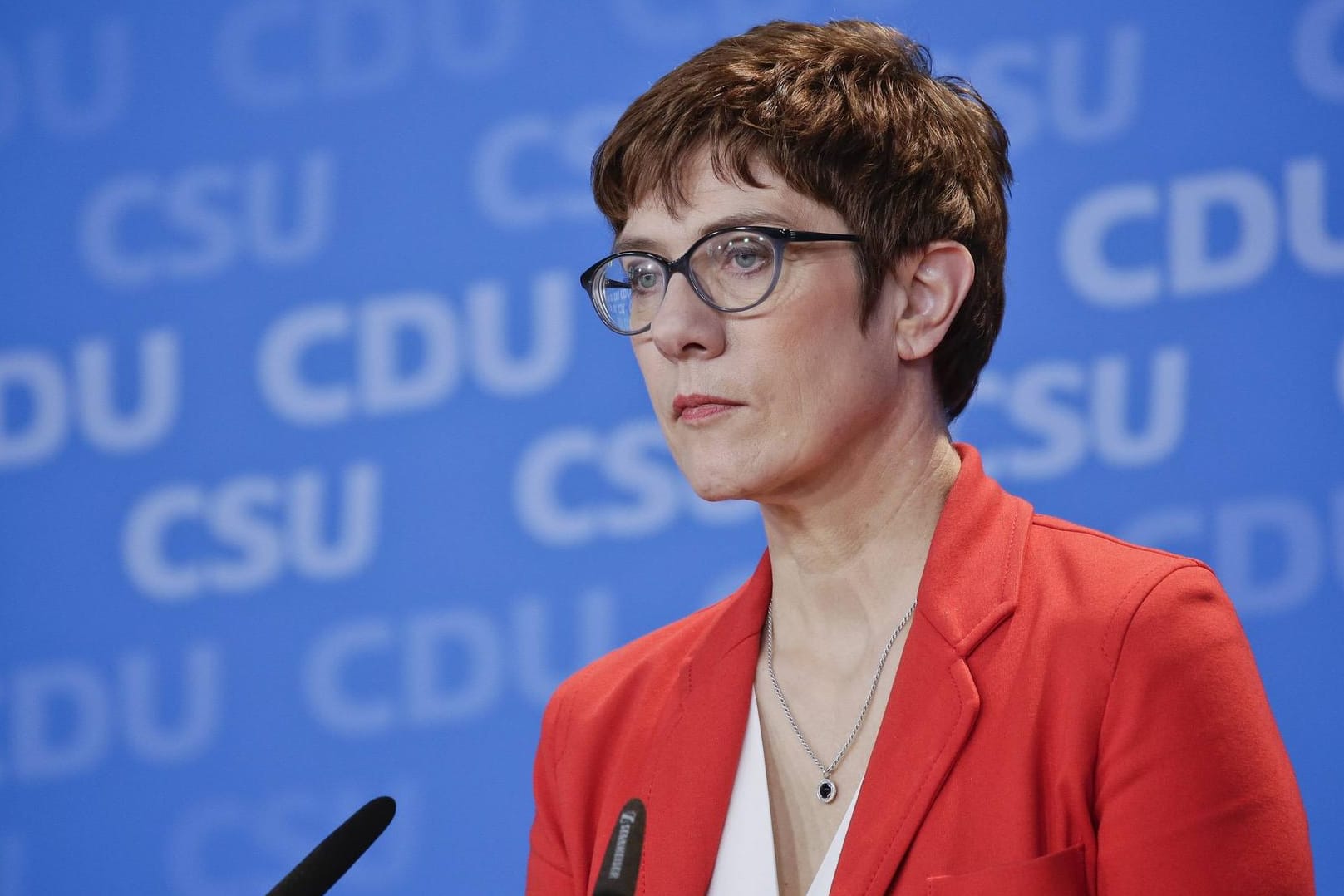 Annegret Kramp-Karrenbauer (Archivbild): Die Union ist im "Sonntagstrend" für "Bild am Sonntag" auf den tiefsten Wert in diesem Jahr gefallen.