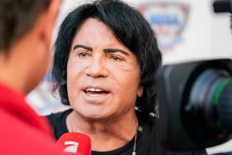 Costa Cordalis: Der Sänger muss erneut in der Klinik behandelt werden.