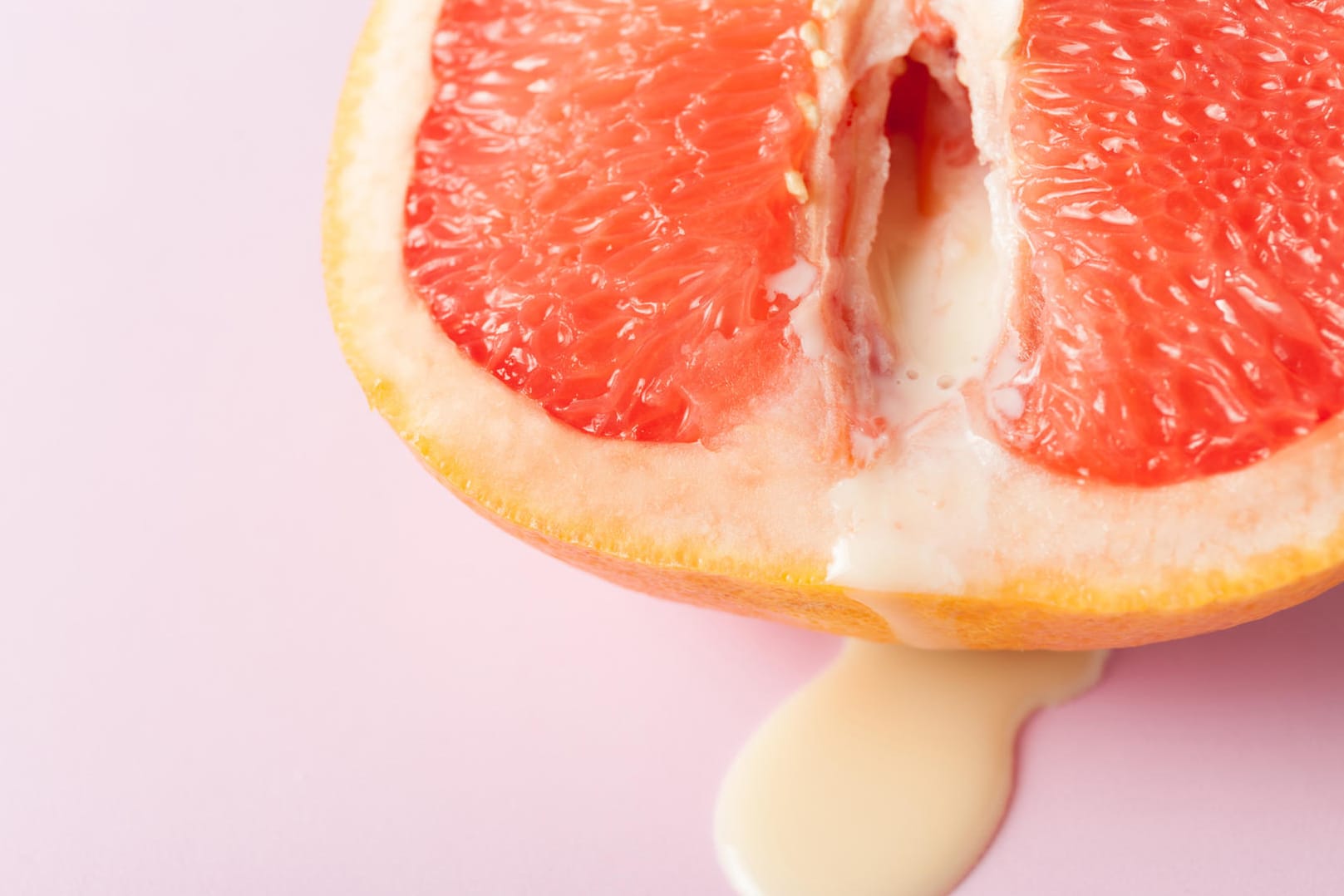 Grapefruit mit Saft: Jede Vulva hat einen einzigartigen Geruch und Geschmack. (Symbolbild)