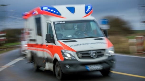 Unfall in Hamburg (Symbolbild): Ein Achtjähriger ist mit seinem Mountainbike in ein Auto gekracht und dabei schwer verletzt worden.