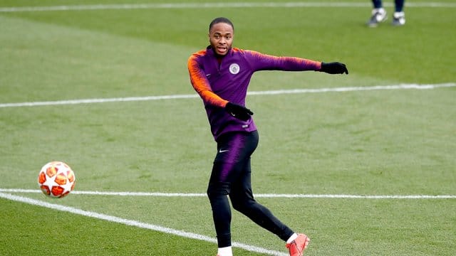 Raheem Sterling fordert Punktabzug bei rassistischen Äußerungen. Raheem Sterling fordert Punktabzug bei rassistischen Äußerungen.