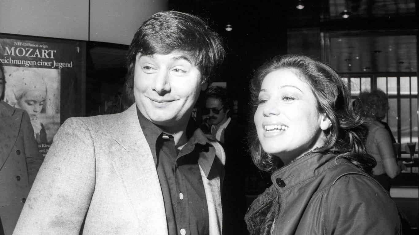 1977: Hannelore Elsner mit ihrem jüngeren Bruder Bernd.