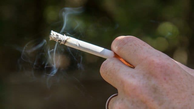 Nach Rauchverbot in Großbritannien: Rauchen in Deutschland bald illegal?