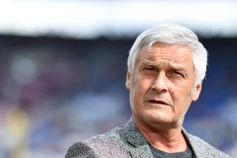 Kölns Sportchef Armin Veh kann die Kritik am Trainer Markus Anfang nicht verstehen.