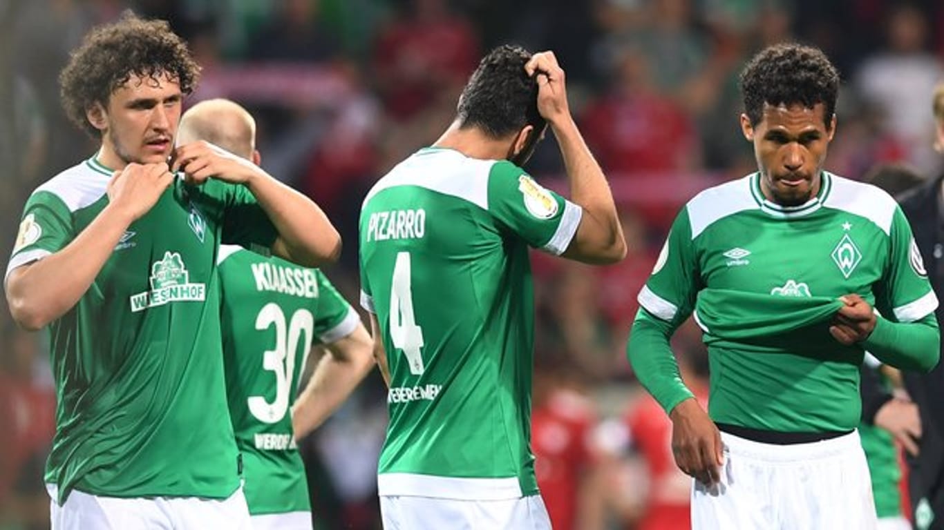 Trotz des Pokal-Aus haben die Werder-Spieler noch gute Chancen auf einen Platz in der Europa League.