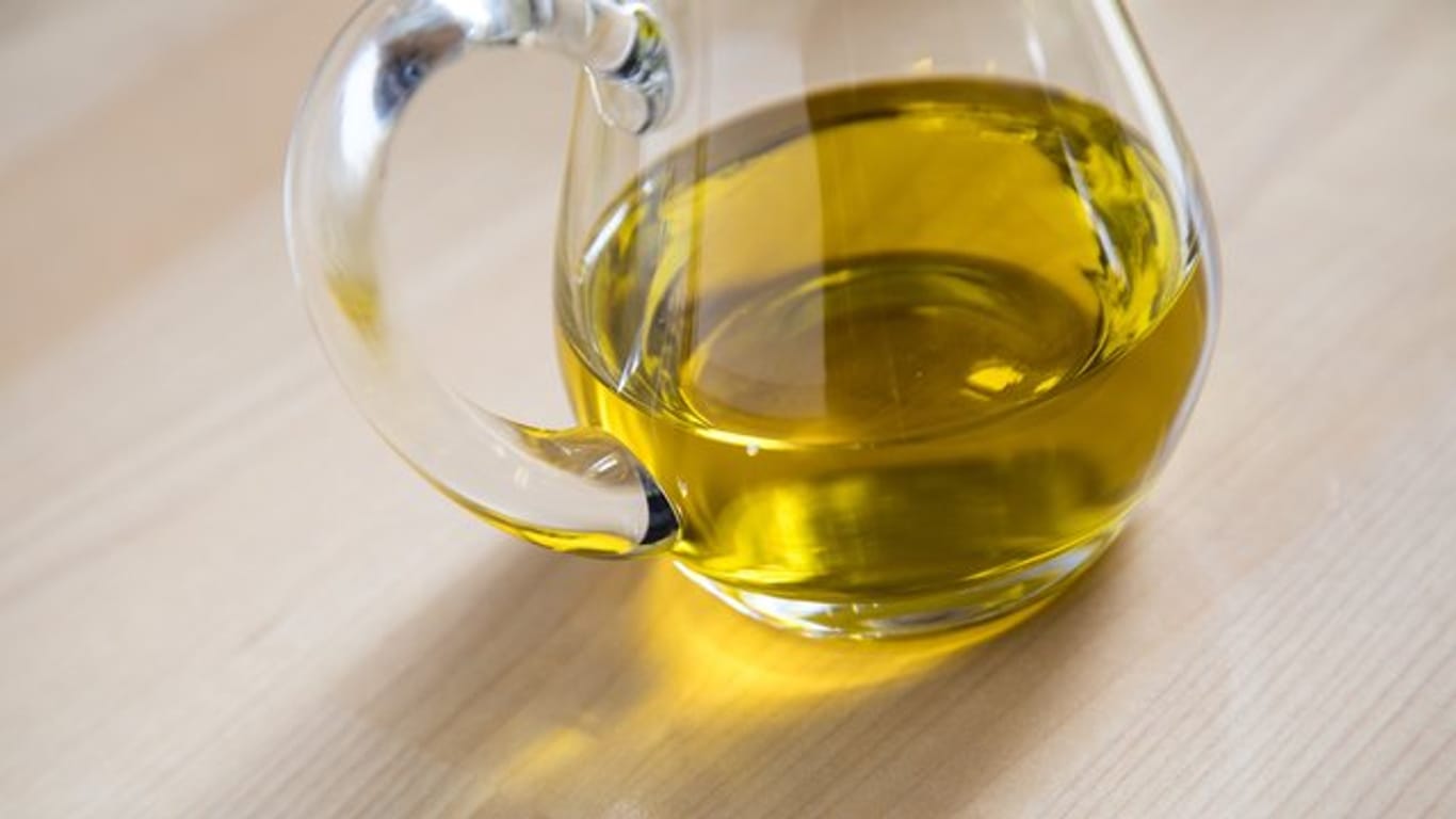 Möglichst rein soll es sein: Für Olivenöl der Güteklasse "nativ extra" gelten strenge Vorgaben.