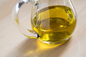Möglichst rein soll es sein: Für Olivenöl der Güteklasse "nativ extra" gelten strenge Vorgaben.