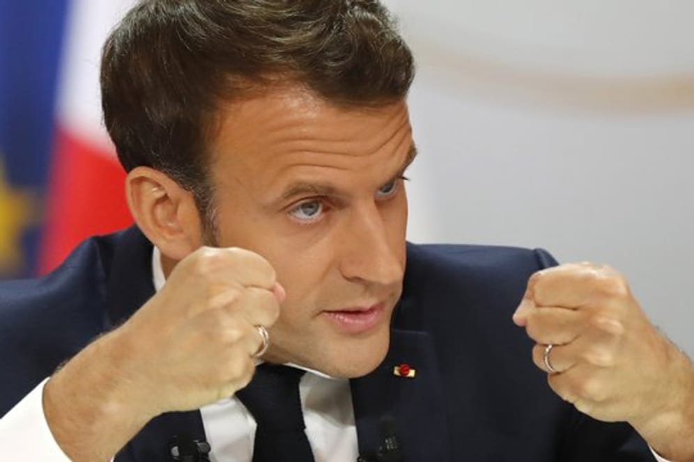 Präsident Emmanuel Macron spricht bei einer Pressekonferenz über seine Reformpläne.