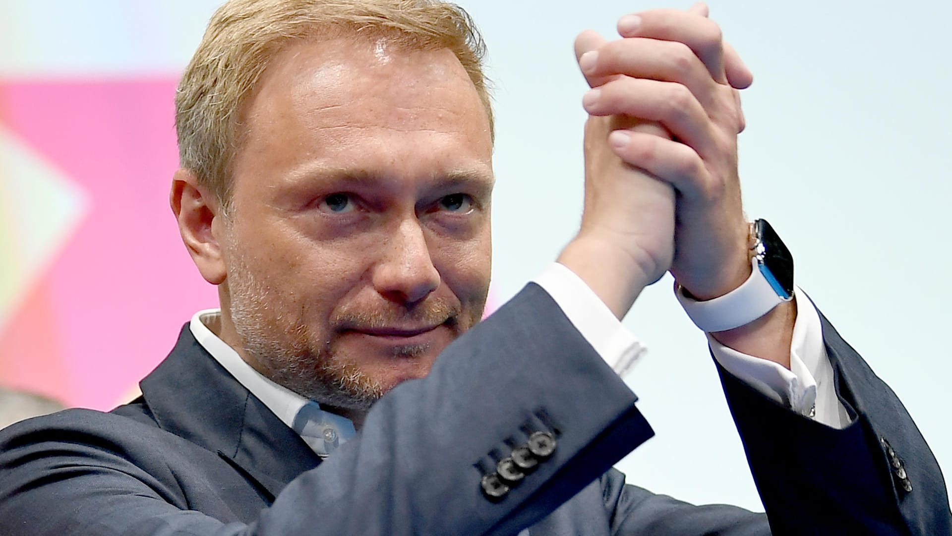 Alter und neuer Chef der FDP: Christian Lindner beim Parteitag in Berlin.