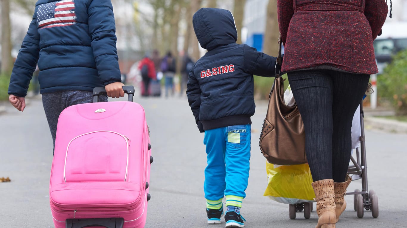 Ein Ausweis für die Aussetzung der Abschiebung: Ende Februar 2019 waren in Deutschland rund 240.000 Menschen ausreisepflichtig.