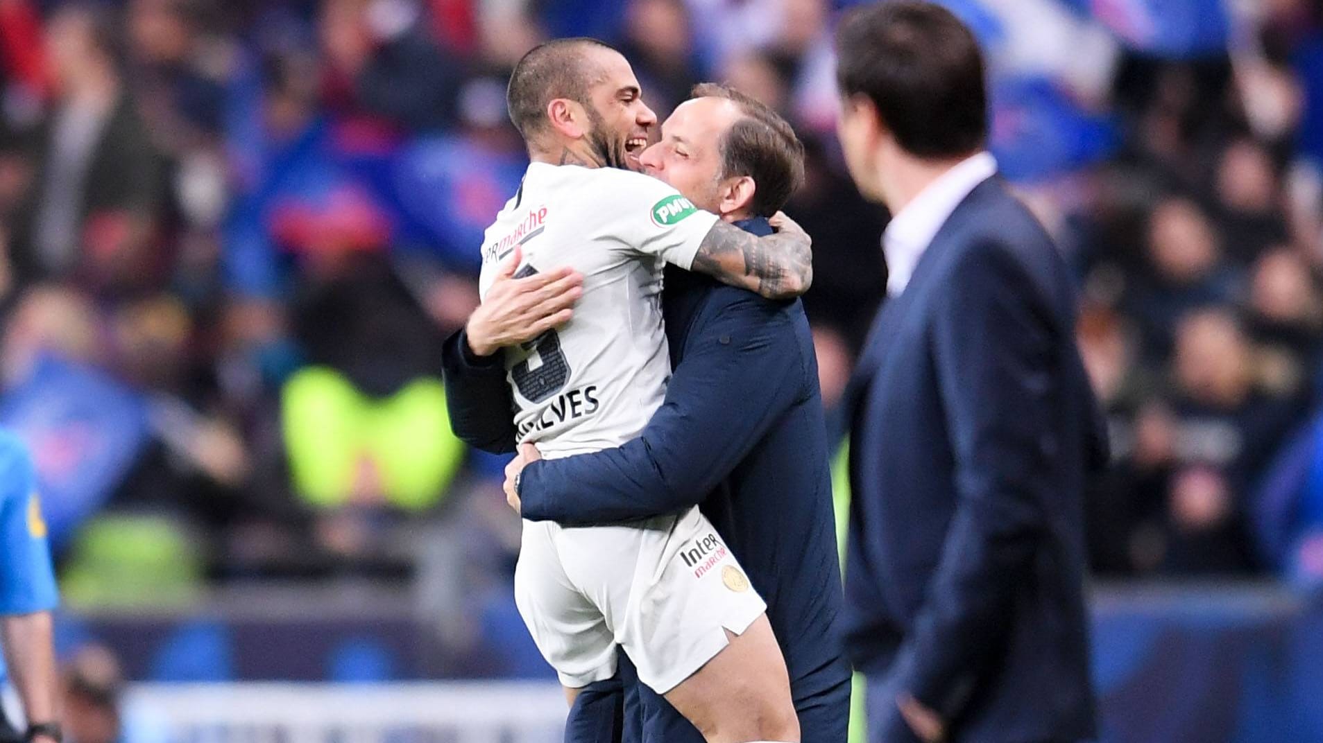 Hier war noch alles in bester Ordnung: Thomas Tuchel und Dani Alves (l.) feiern die Führung.