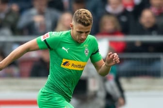 Mönchengladbachs Thorgan Hazard ist sich nach eigener Aussage über einen Wechsel mit dem BVB einig.