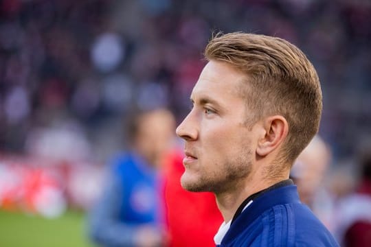 Lewis Holtby wurde beim HSV bis zum Saisonende suspendiert.