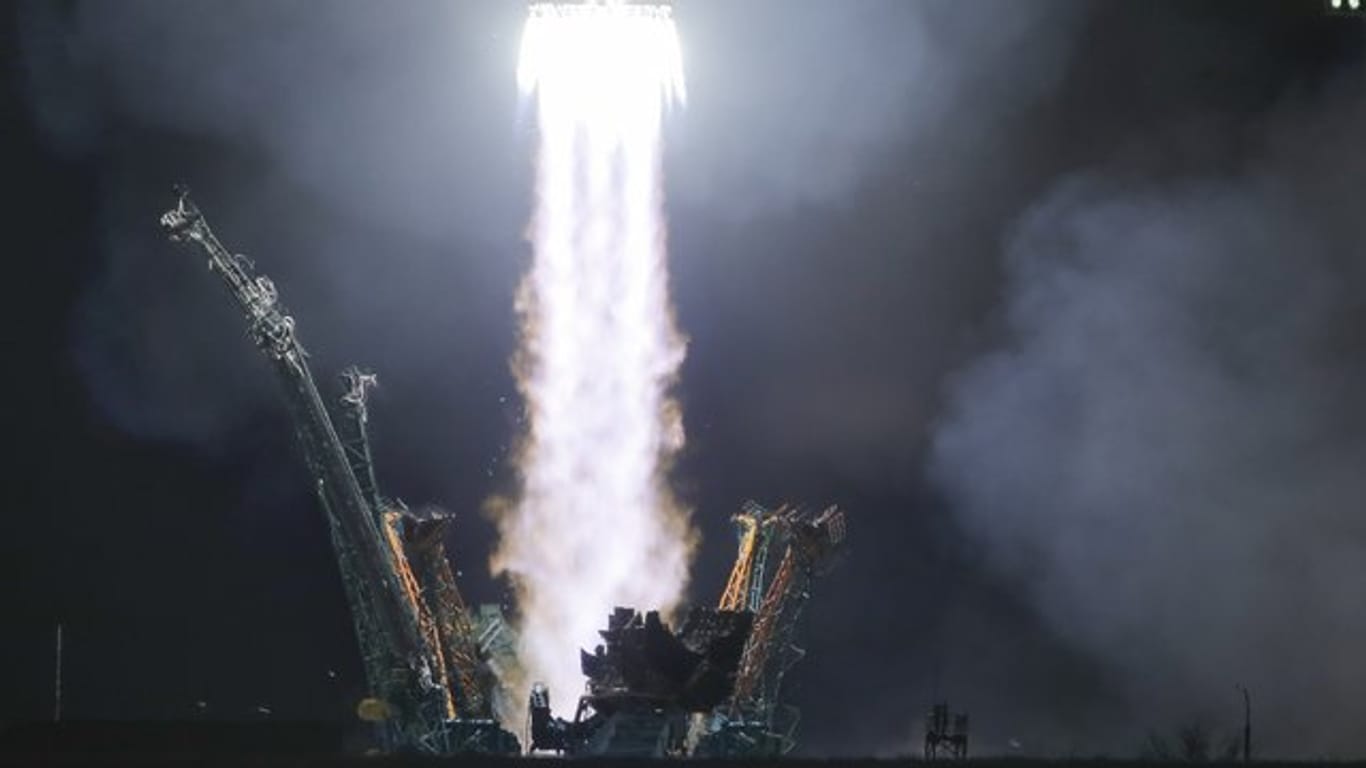 Eine Sojus-Rakete beim Start auf dem russischen Weltraumbahnhof Baikonur.