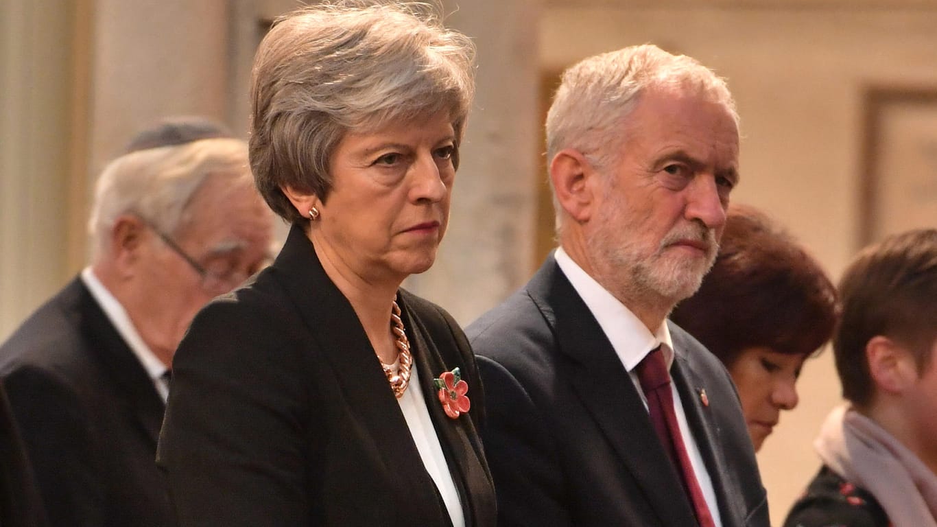 Premierministerin Theresa May und Labour-Chef Jeremy Corbyn: Vertrauen sie sich genug, um sich auf einen Kompromiss beim Brexit zu einigen?