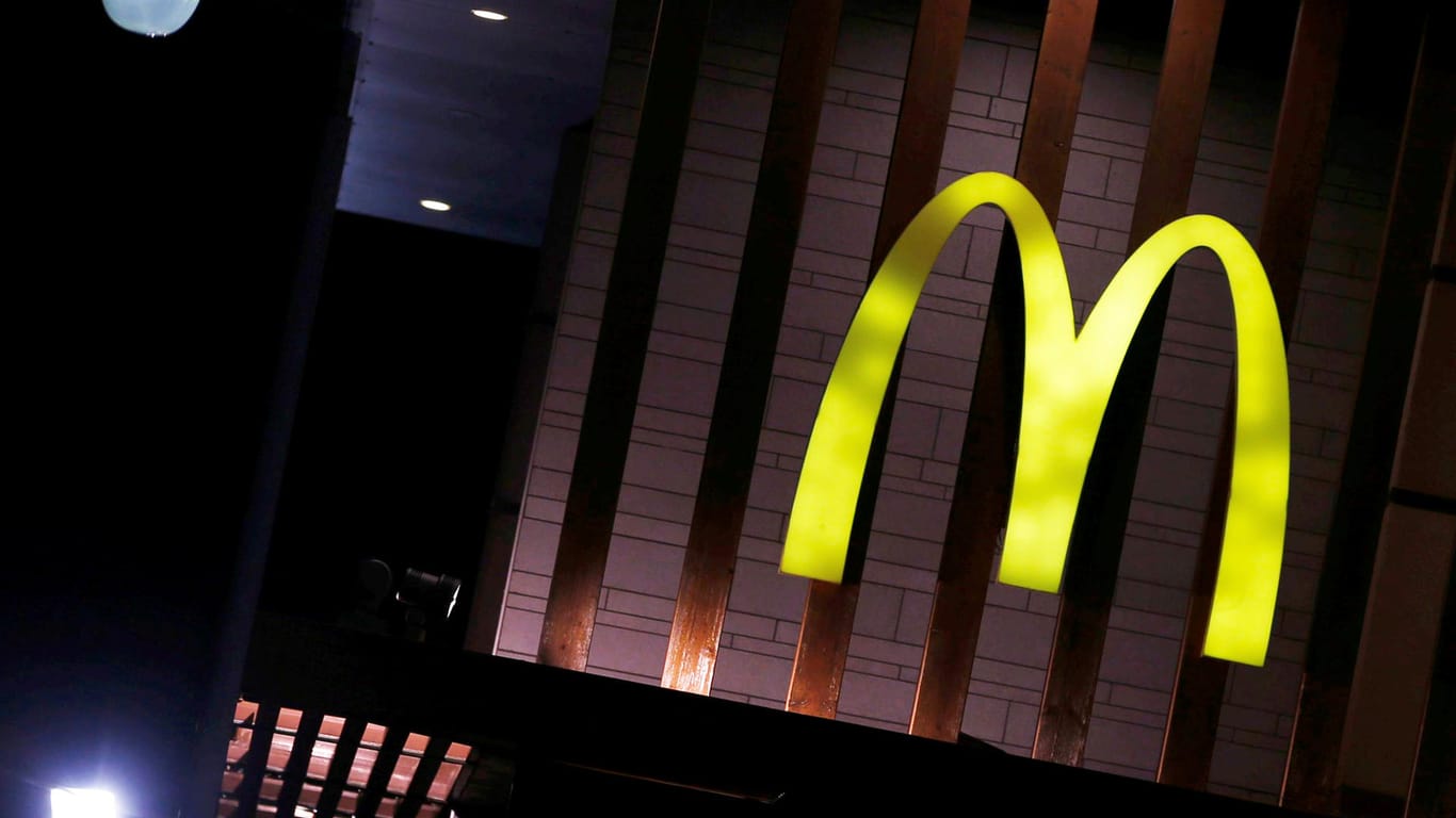 Das McDonald's-Logo: Bisher reagierte das Unternehmen nicht auf die Fälle. (Archivbild)