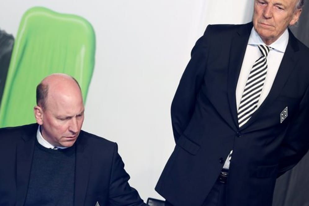 Mussten einen Verlust verkünden: Gladbach-Geschäftsführer Stephan Schippers (l) und Präsident Rolf König.