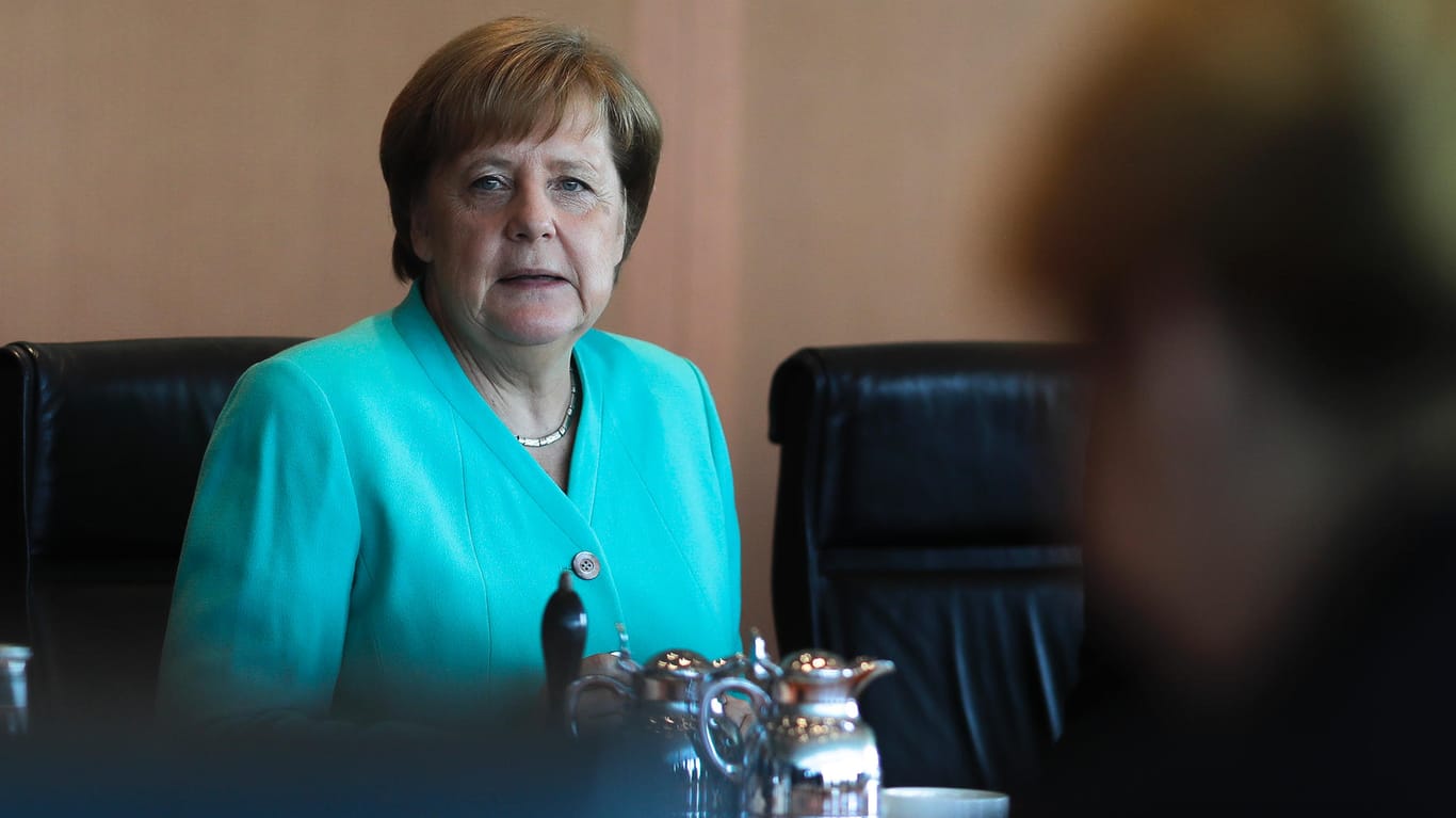 Angela Merkel: Die Kanzlerin dementiert Rücktritts-Spekulationen.