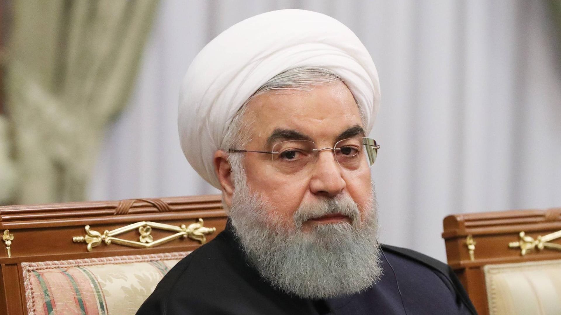 Der Präsident von Iran: Hassan Rohani hat ein Gesetz unterschrieben, dass die US-Regierung als Förderer von Terrorismus einstuft. Der Präsident von Iran: Hassan Rohani hat ein Gesetz unterschrieben, dass die US-Regierung als Förderer von Terrorismus einstuft.