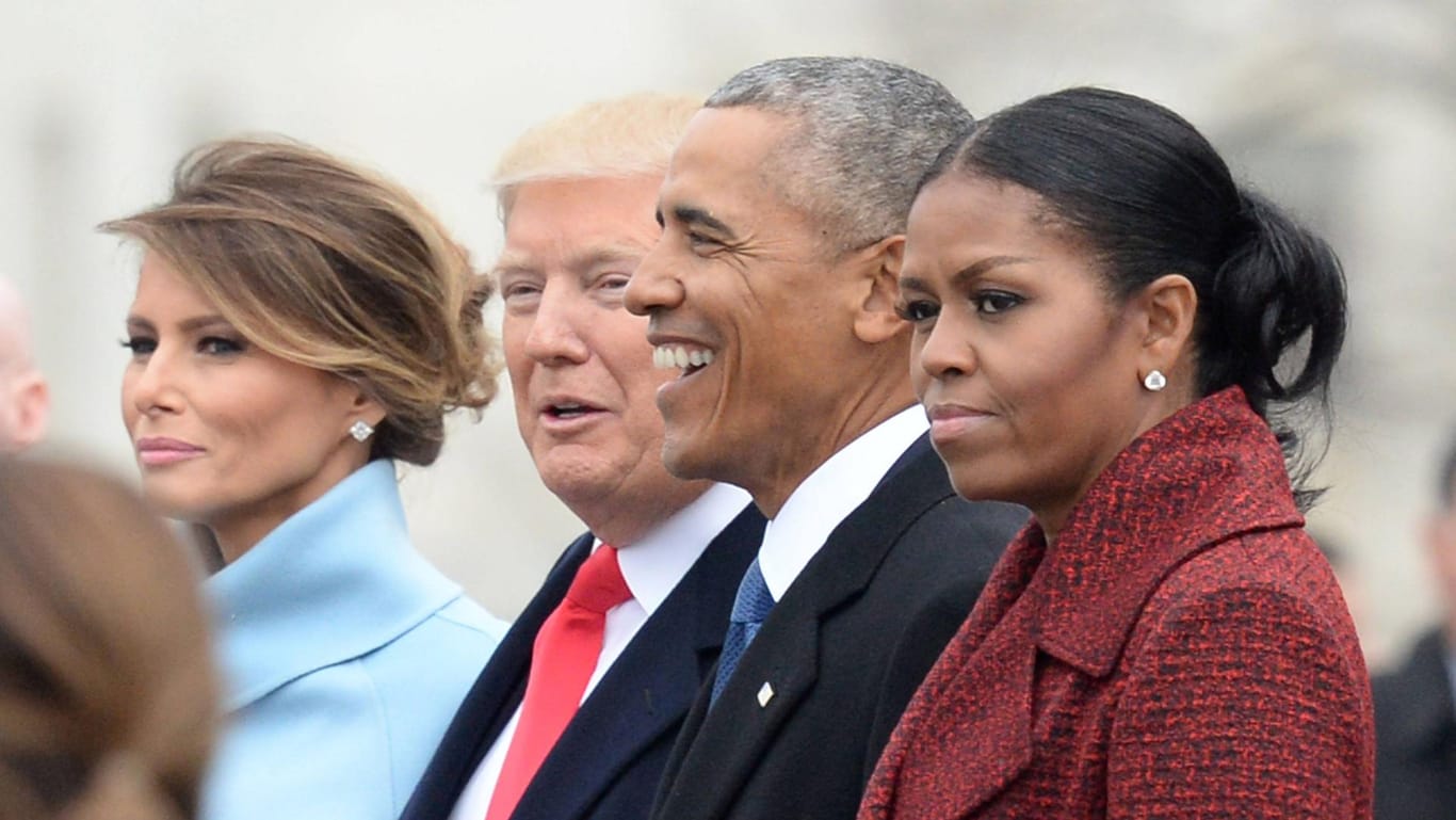 Donald und Melania Trump mit Barack und Michelle Obama: Die Obamas verfilmen eine Serie über den US-Präsidenten.