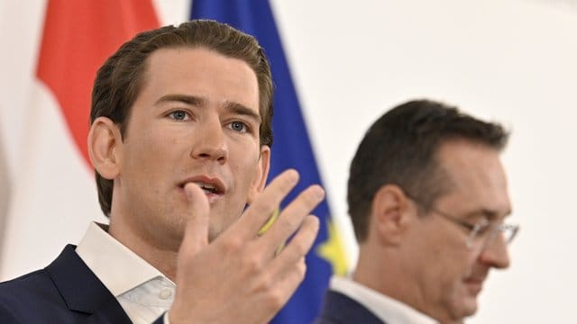 Österreichs Bundeskanzler Sebastian Kurz (ÖVP, l) und Vizekanzler Heinz Christian Strache (FPÖ). Österreichs Bundeskanzler Sebastian Kurz (ÖVP, l) und Vizekanzler Heinz Christian Strache (FPÖ).