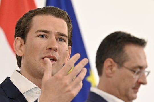 Österreichs Bundeskanzler Sebastian Kurz (ÖVP, l) und Vizekanzler Heinz Christian Strache (FPÖ).