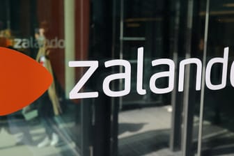 Zalando: In Deutschland müssen Kunden vorerst keine Gebühren für den Versand zahlen.