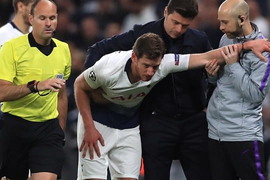 Jan Vertonghen (M) musste nach einem Zusammenprall im Hinspiel ausgewechselt werden.