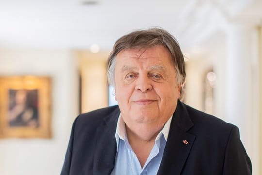 Helmut Thoma, österreichischer Medienmanager, wird 80 Jahre alt.