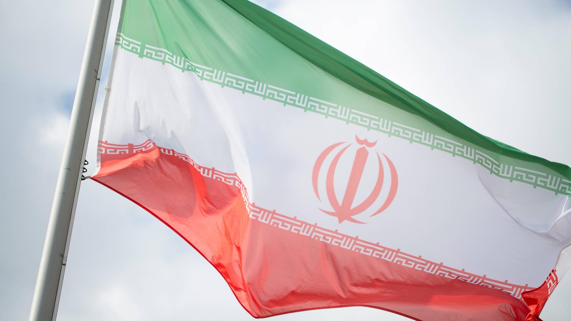UN kritisieren den Iran (Symbolbild): Nach Angaben des Menschenrechtsbüros sind in dem Land zwei 17-jährige Teenager ohne fairen Prozess hingerichtet worden. UN kritisieren den Iran (Symbolbild): Nach Angaben des Menschenrechtsbüros sind in dem Land zwei 17-jährige Teenager ohne fairen Prozess hingerichtet worden.