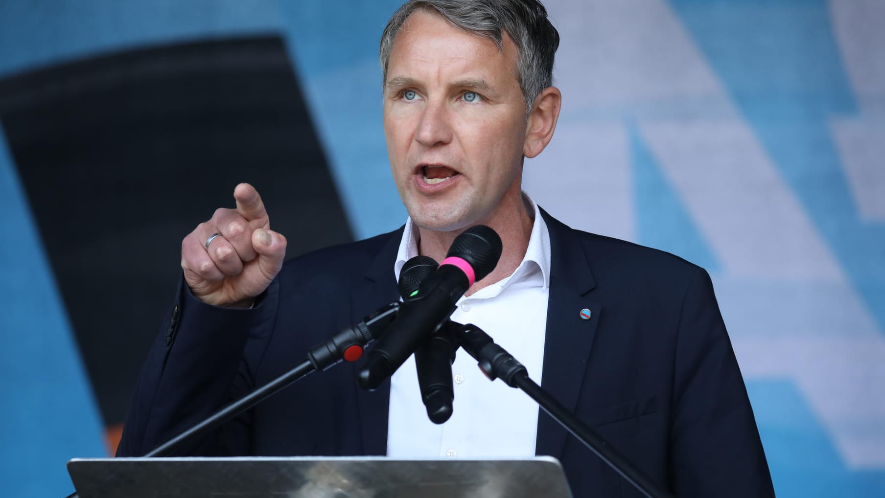 Björn Höcke: Der AfD-Politiker will beim Frühschoppen des bayerischen AfD-Nachwuchses in München sprechen. Die Stadt allerdings will den rechten Politiker auf ihrem Boden nicht dulden, erteilte ein Hausverbot.