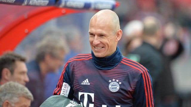 Arjen Robben hat nach eigener Aussage noch keine Entscheidung über seine Zukunft getroffen. Arjen Robben hat nach eigener Aussage noch keine Entscheidung über seine Zukunft getroffen.