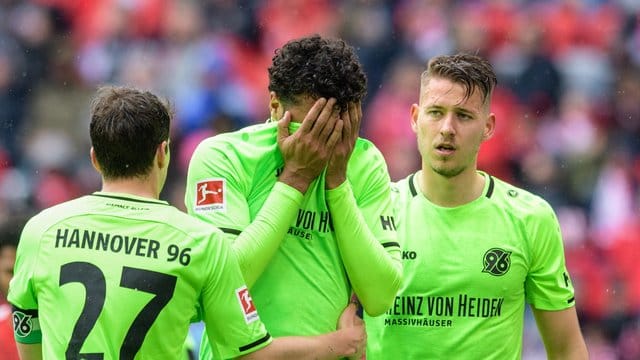 Trotz der Niederlage biem FC Bayern München kann Hannover 96 den Klassenerhalt noch schaffen.