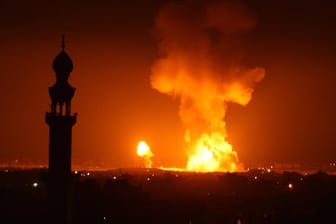 Heftige Explosion im Gazastreifen: Israel reagiert mit Luftangriffen auf den Raketenbeschuss durch radikale Palästinenser.