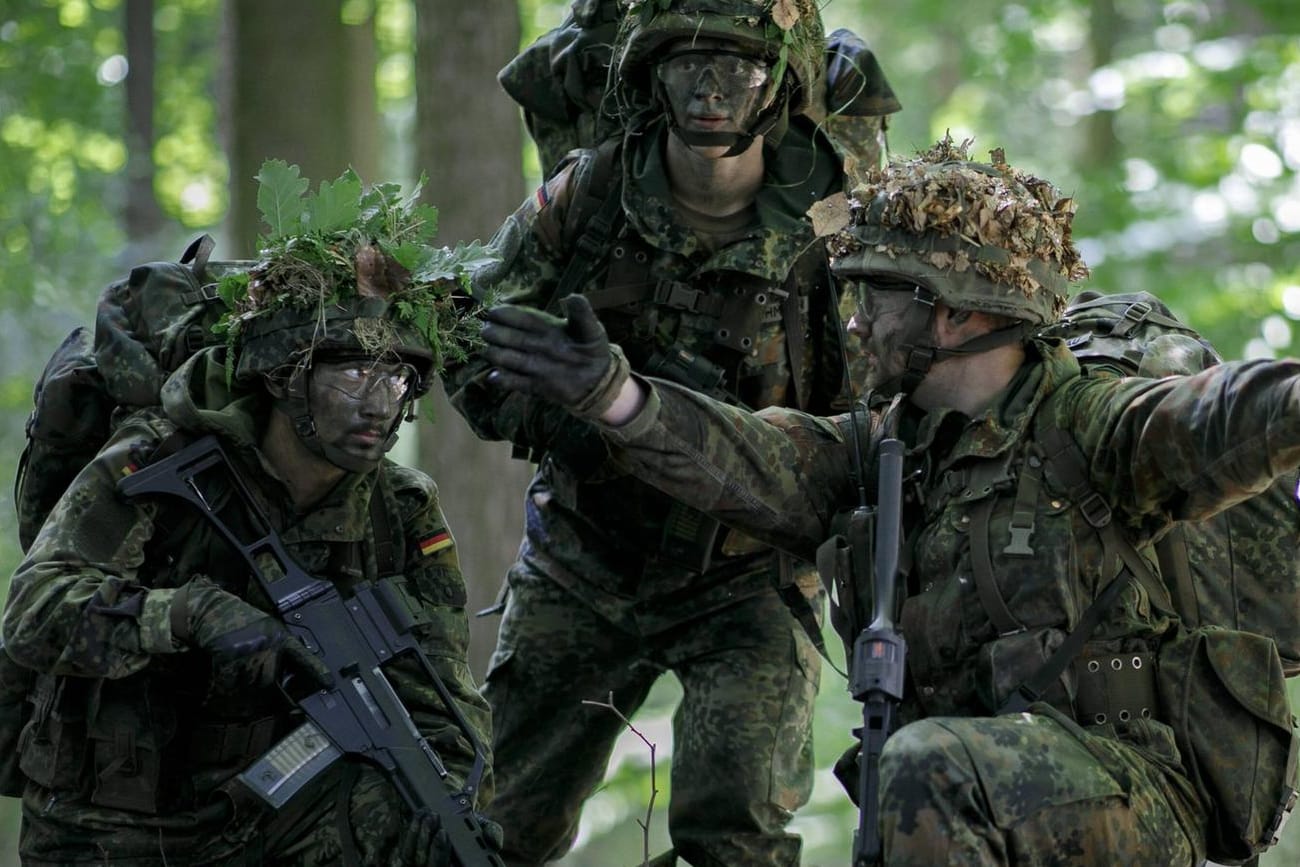 Bundeswehrsoldaten bei einer Übung: Das Positionspapier der CSU sieht eine europäische Armee bis 2030 vor.