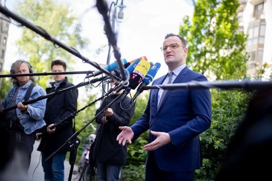 Jens Spahn: Der Gesundheitsminister will verpflichtende Masern-Impfungen für Kita- und Schulkinder und einem Ausschluss vom Kita-Besuch durchsetzen.